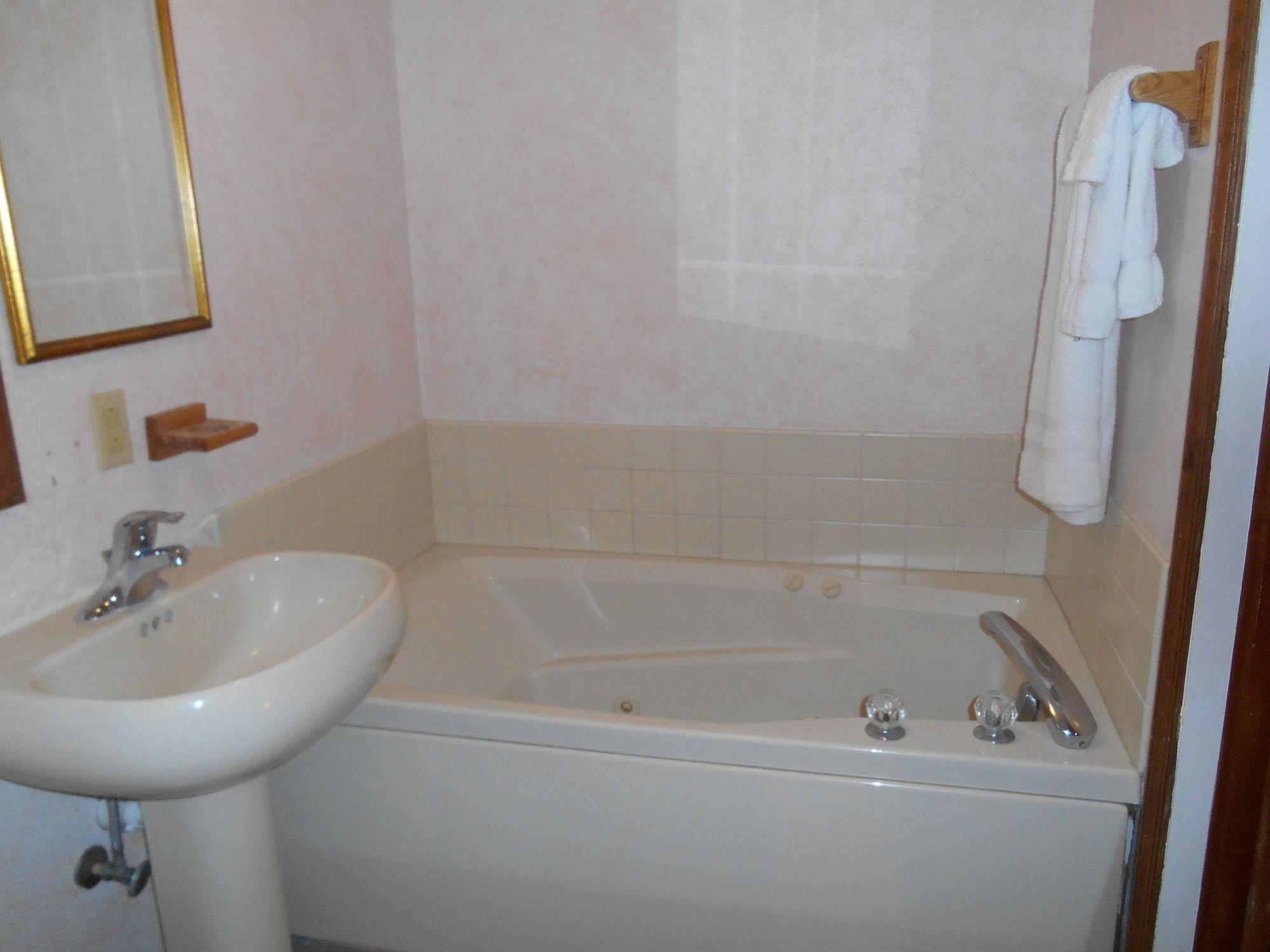 Meris Gardens B&B 贝瑟尼滩 外观 照片